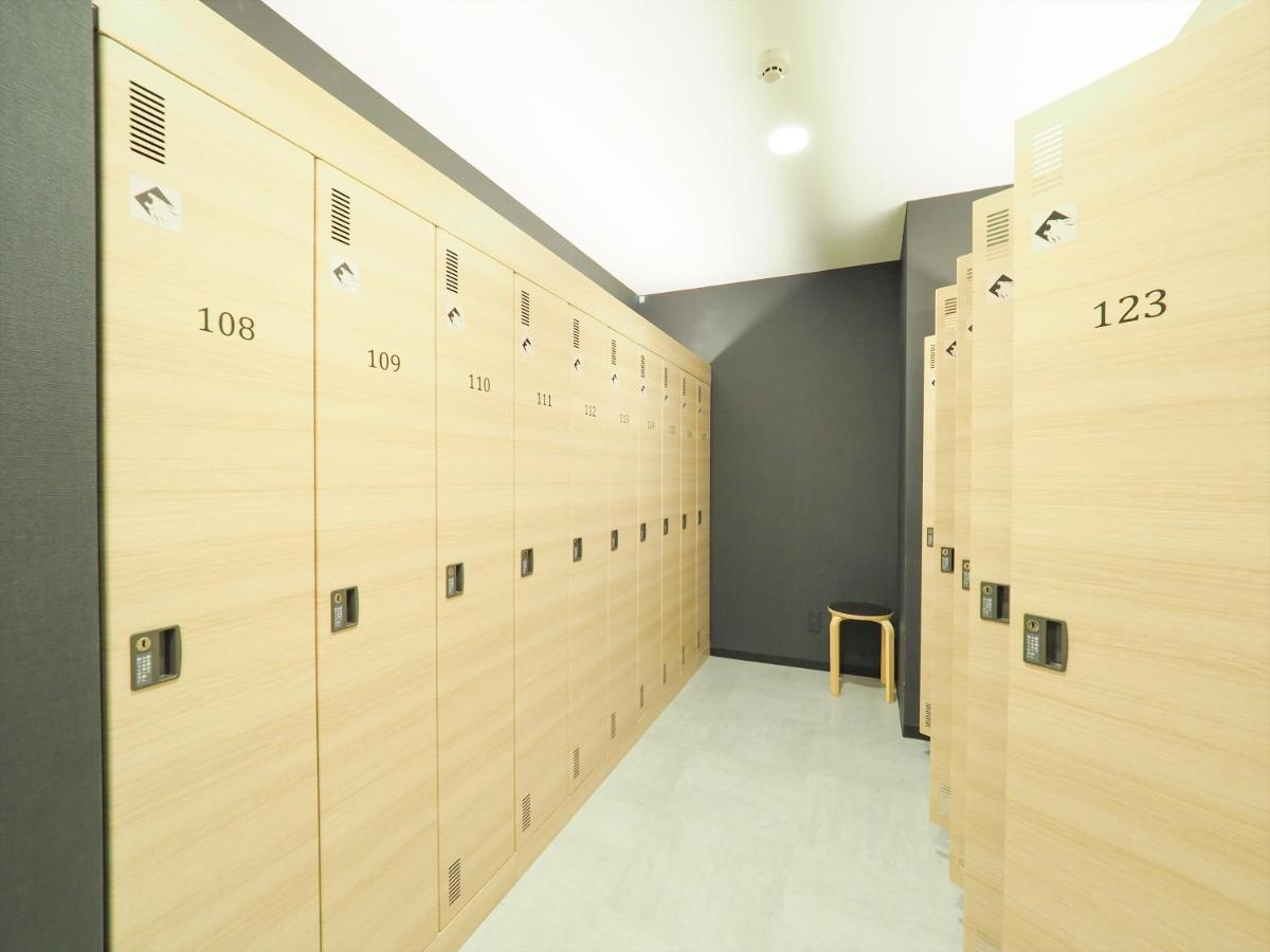 Leo Yu Capsule Hotel Nishifunabashi Exterior photo